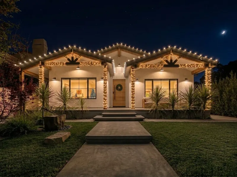 The same home switched over to warm white Christmas lights
